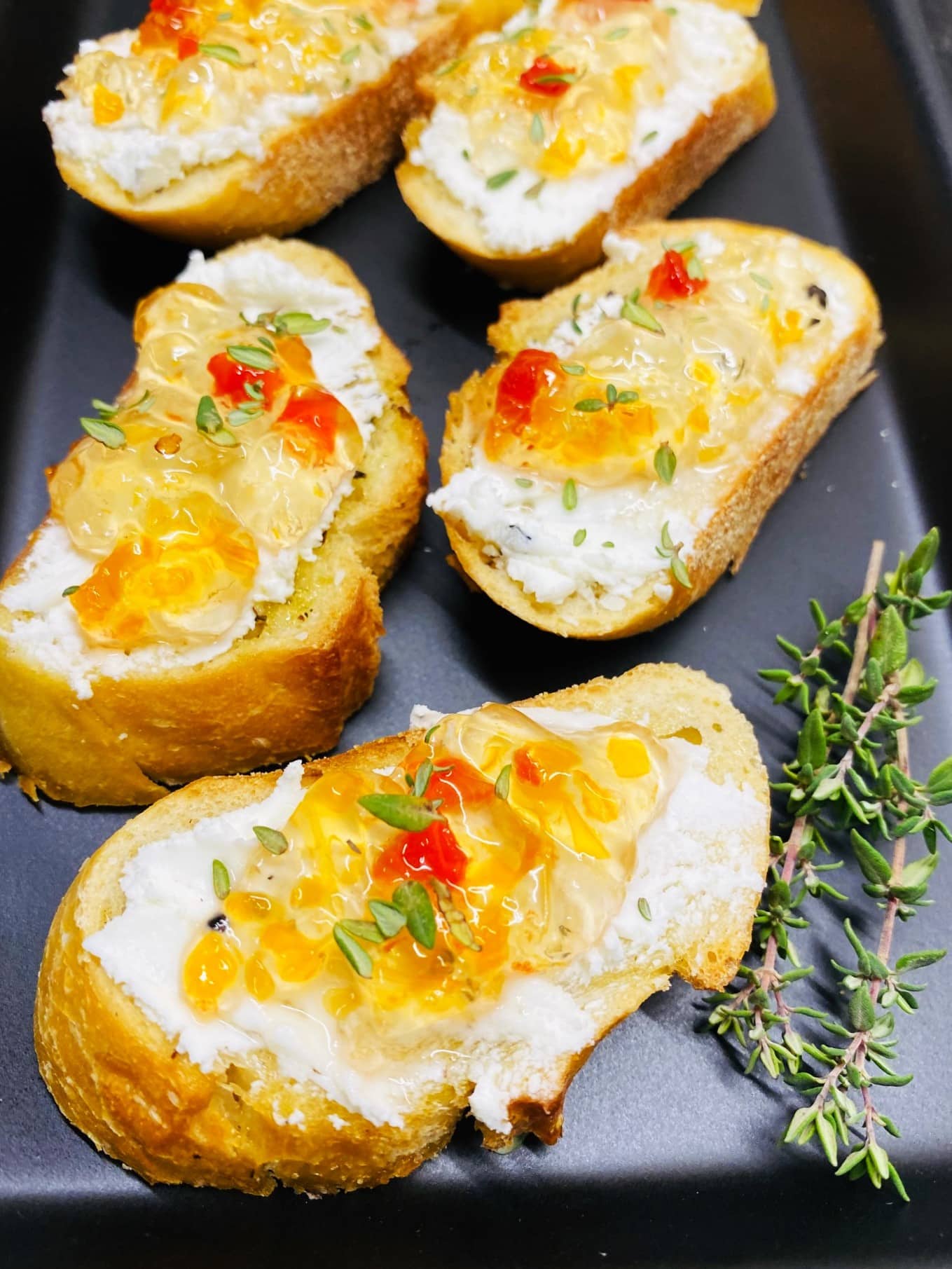 Pepper Jelly Goat Cheese Crostini Cooks Well With Others