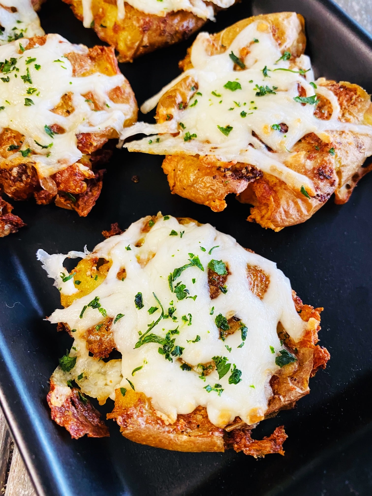 Air Fryer Smashed Potatoes - Broma Bakery