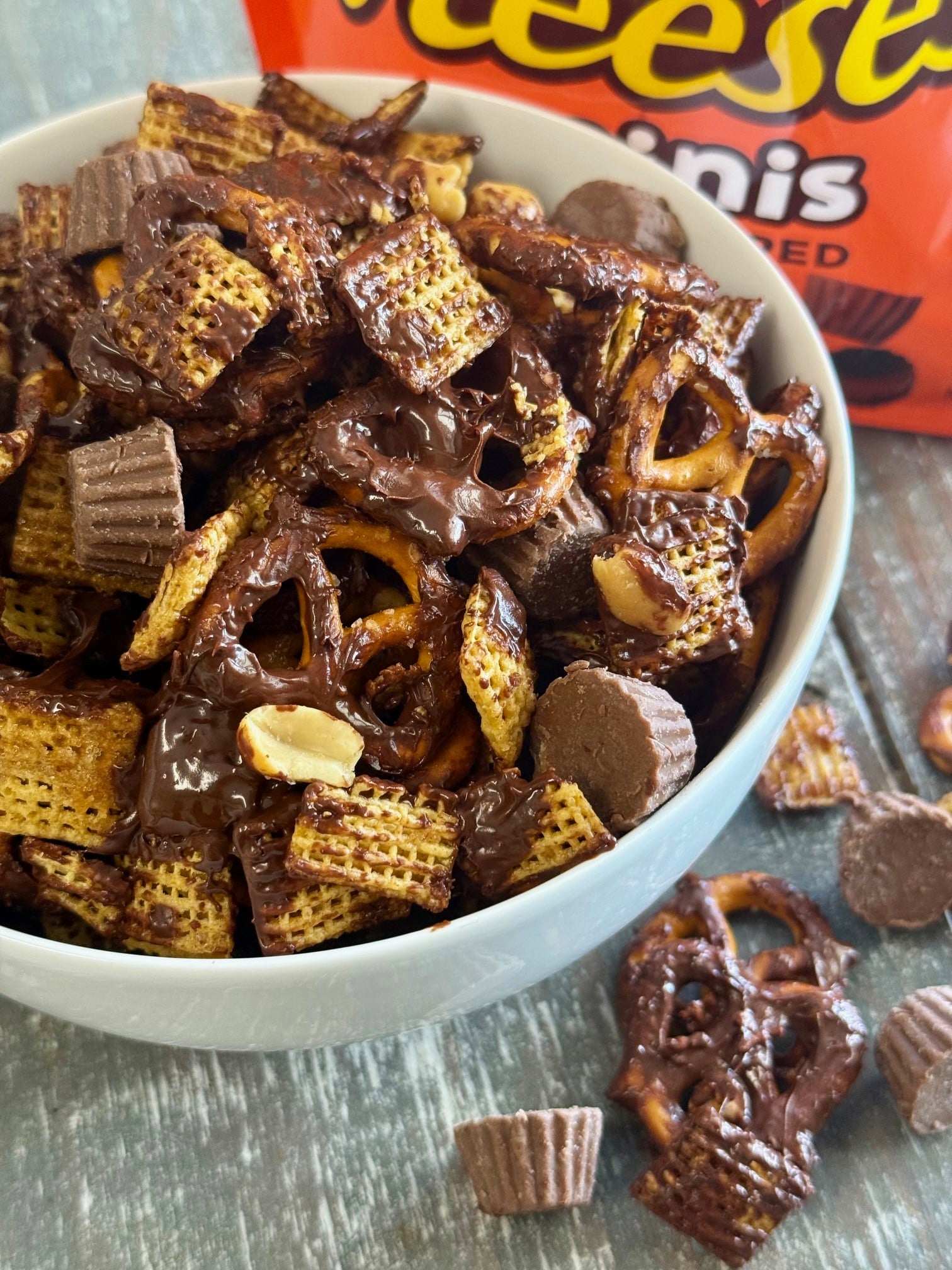 ちーすけちーすけ Reese's Chex Mix - Cooks Well With Others