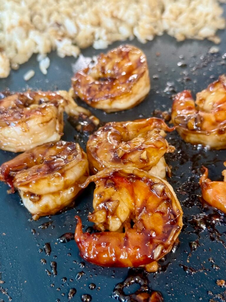 shrimp and rice on the griddle