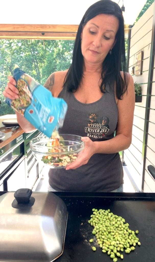 making the salad kit