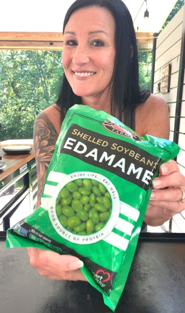 adding edamame to the griddle