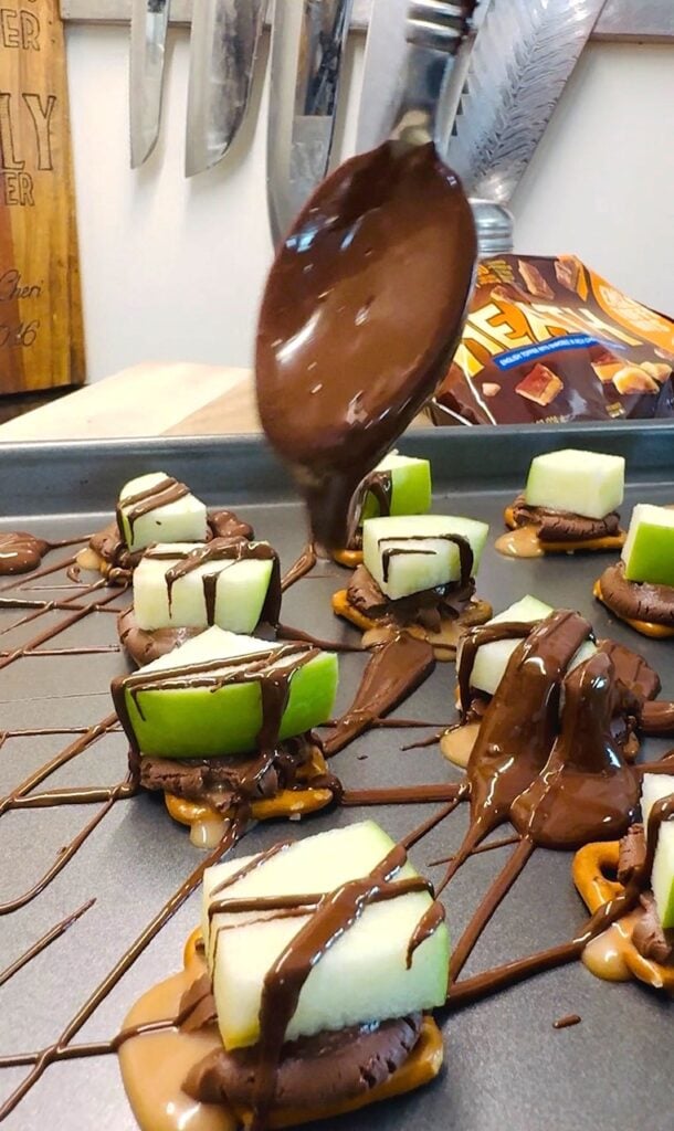 Caramel Apple Pretzel Bites