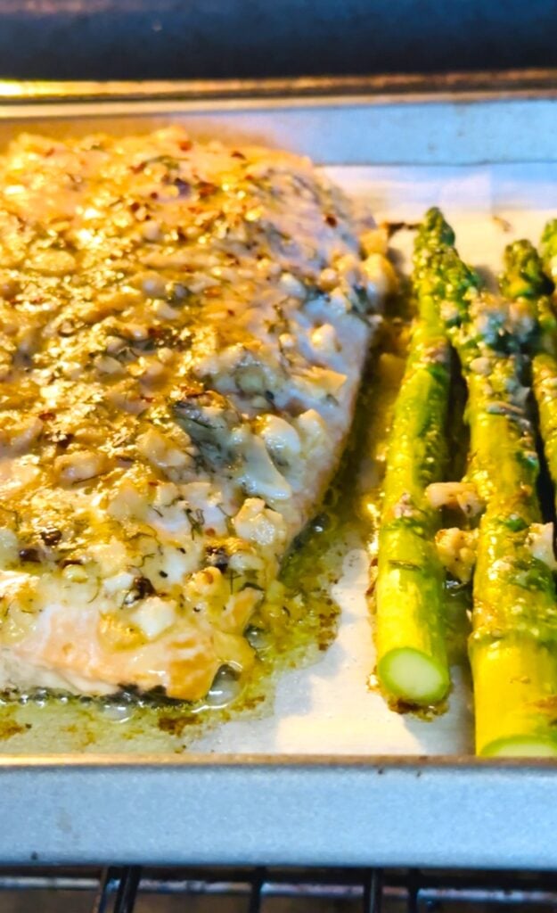 Lemon Dill Salmon and Asparagus