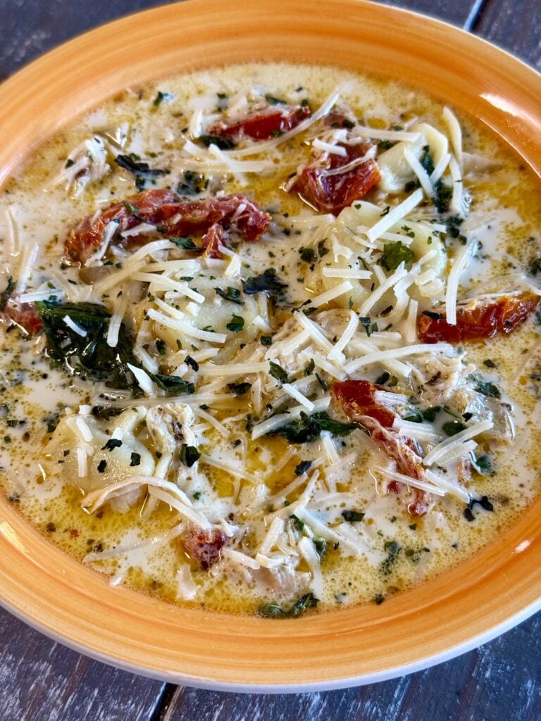 Crock Pot Marry Me Chicken Tortellini Soup
